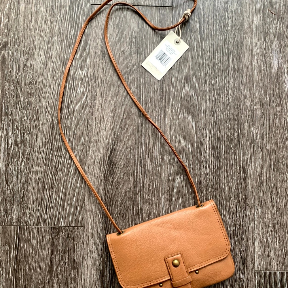 LUCKY TAN LEATHER CROSSBODY  PURSE